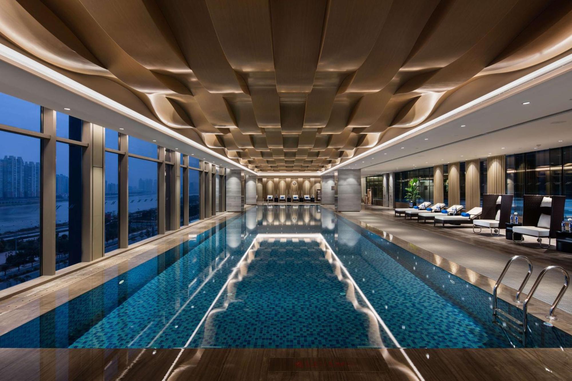 Hilton Quanzhou Riverside Exteriör bild