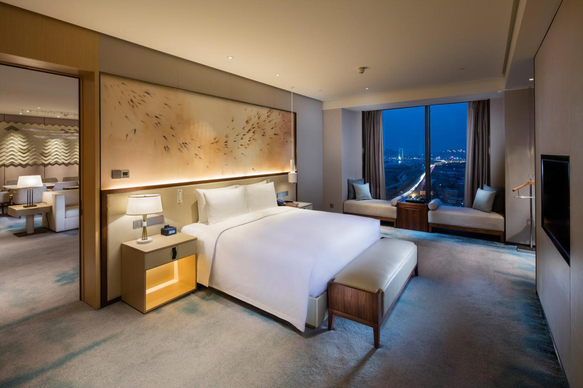 Hilton Quanzhou Riverside Exteriör bild