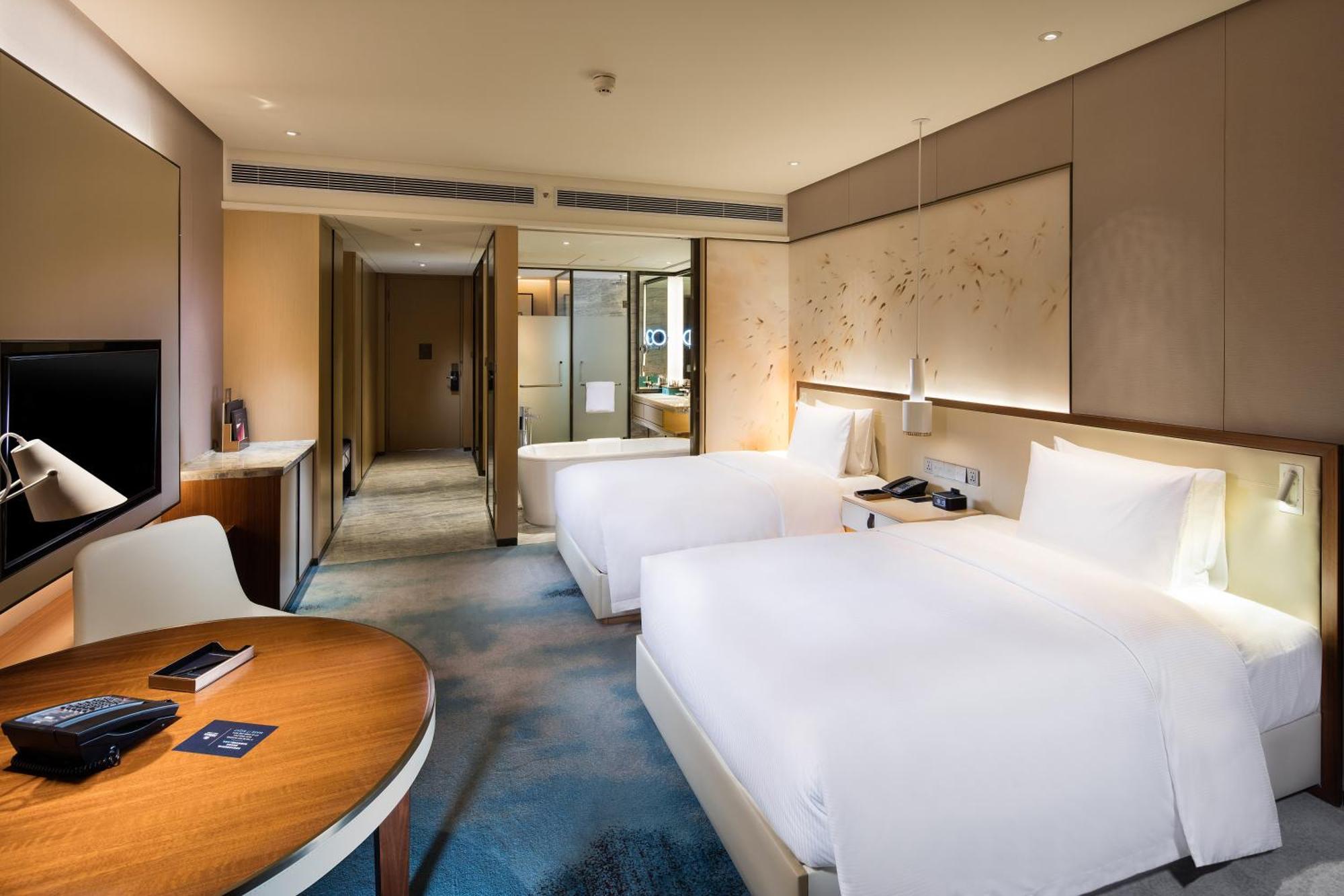 Hilton Quanzhou Riverside Exteriör bild