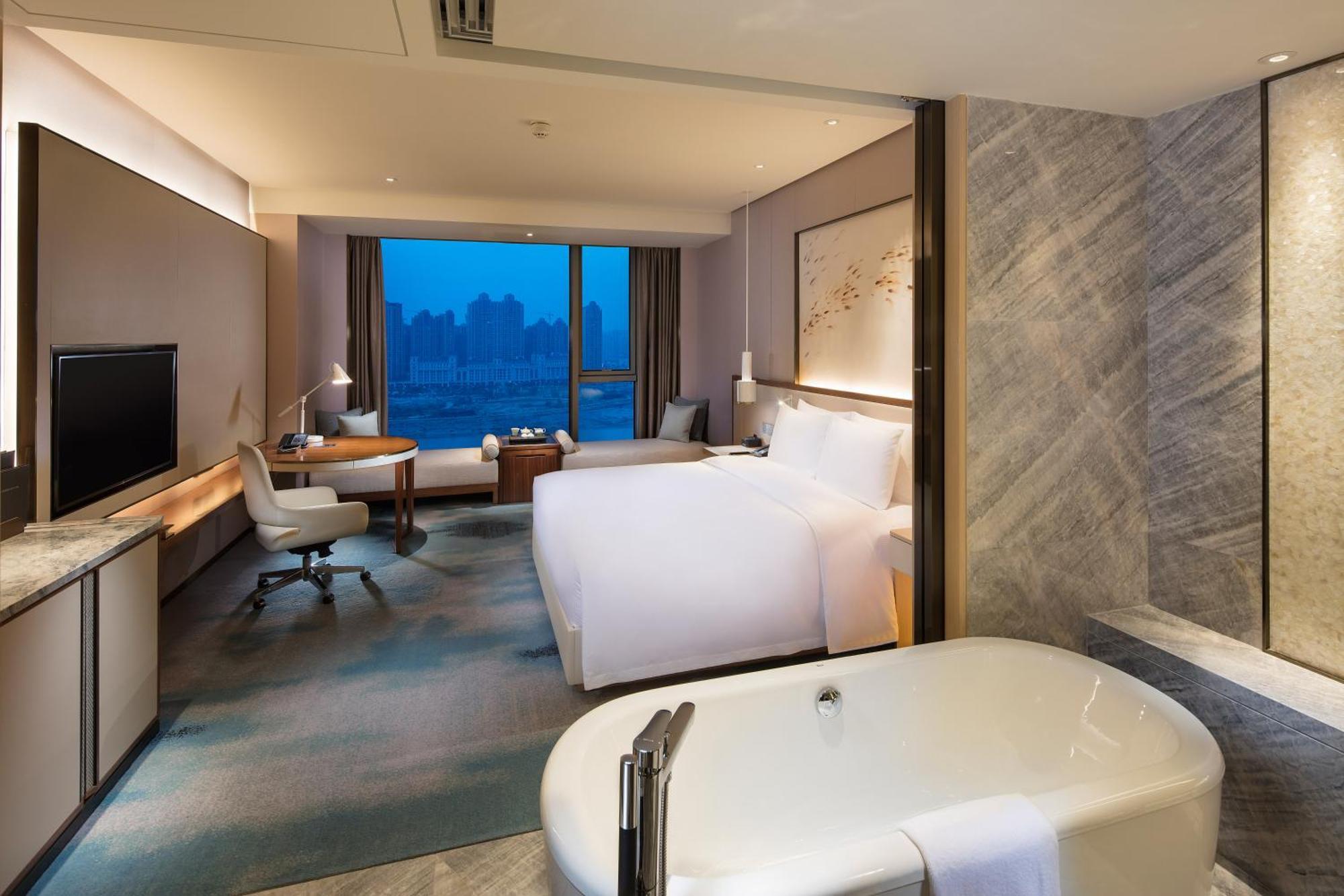 Hilton Quanzhou Riverside Exteriör bild