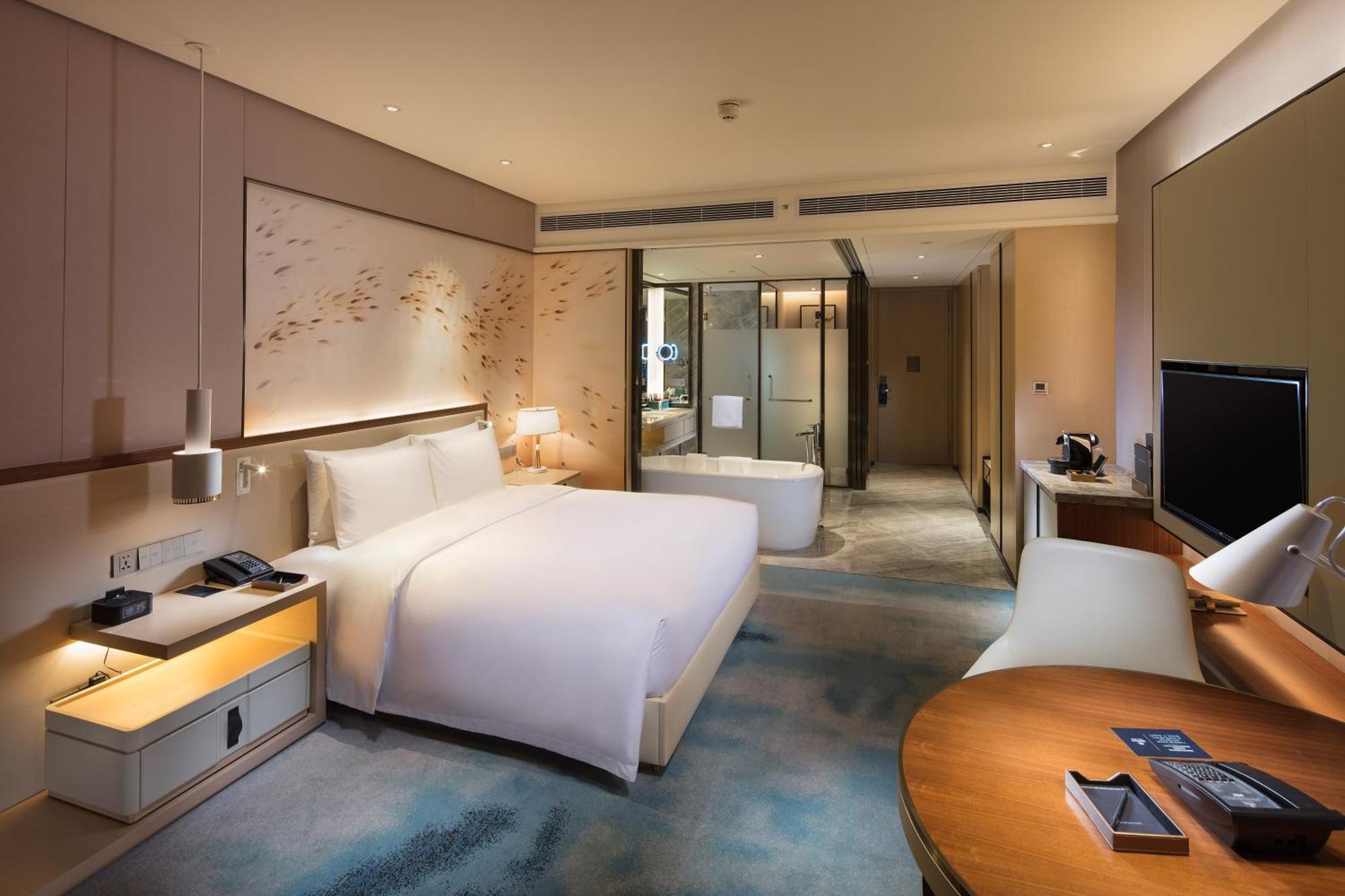Hilton Quanzhou Riverside Exteriör bild